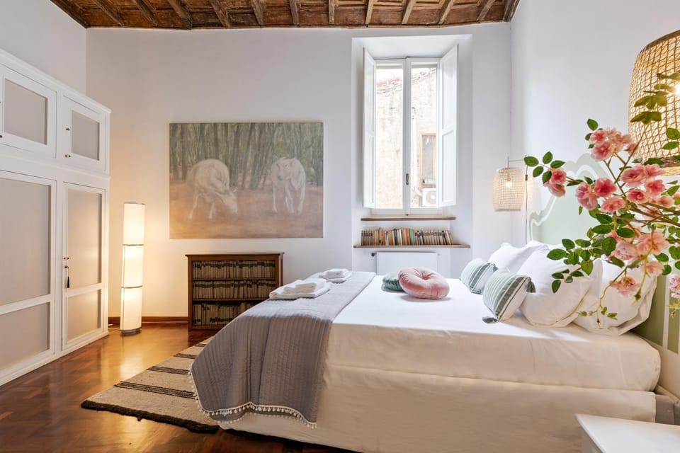 Bed, Photo of the whole room, Bedroom