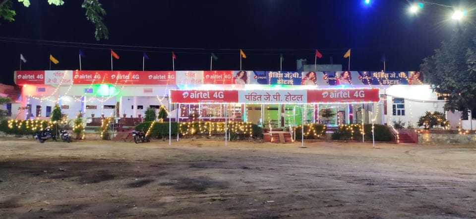 Restaurant/places to eat