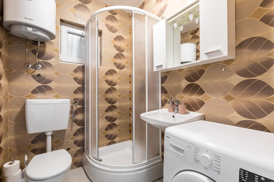 Ciovo sunny apartment Apartment in Okrug Gornji