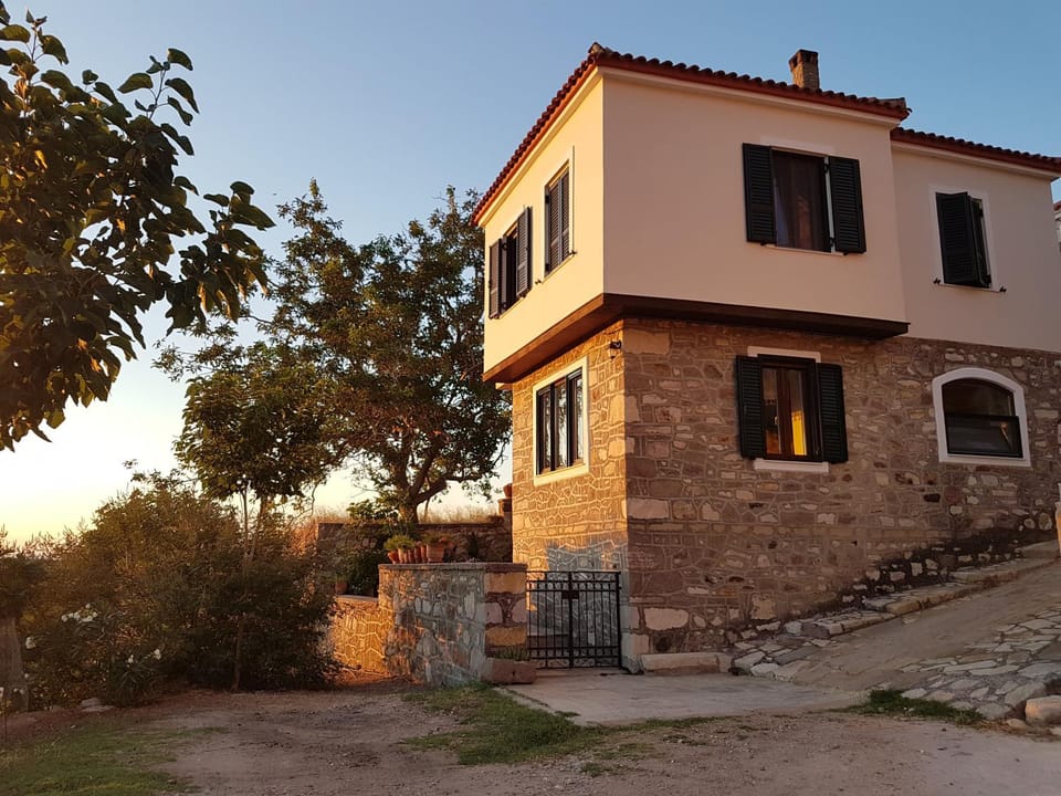 Villa Petri House in Decentralized Administration of the Aegean