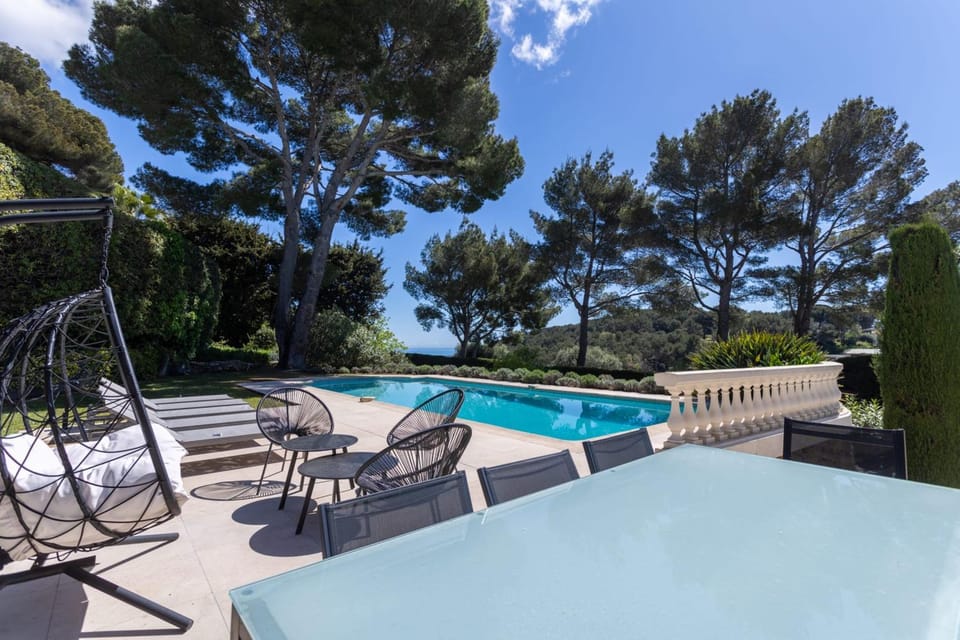 REF 1223 - Cannes - Villa for rent Villa in Mougins