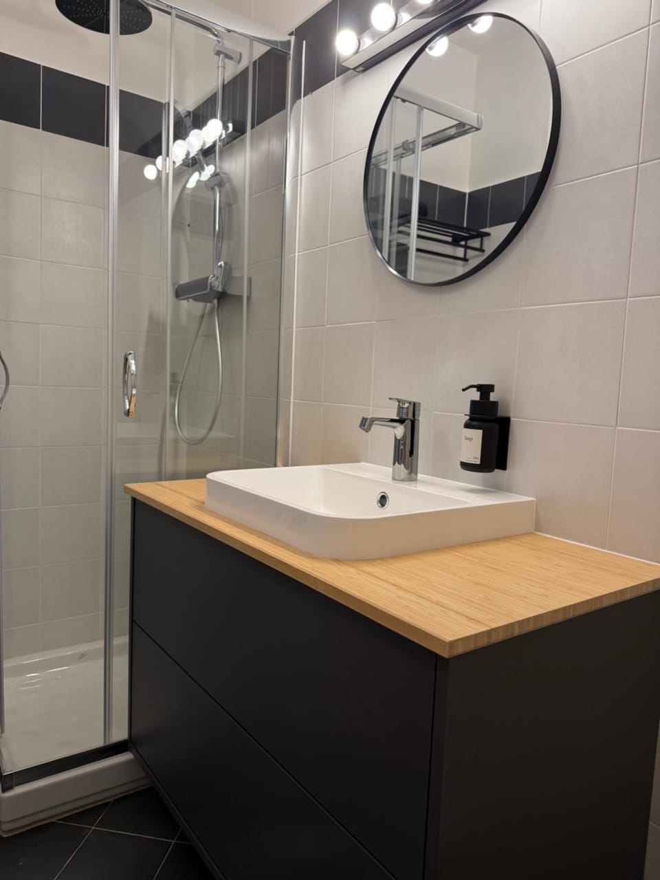 Shower, Bathroom