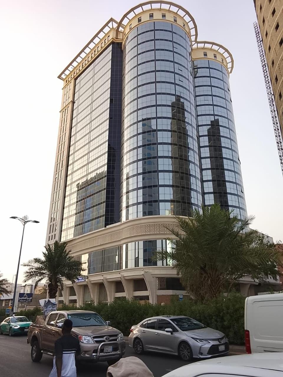 Property building, Day, Location