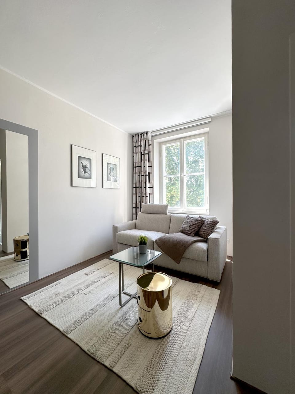 Living room, Bedroom