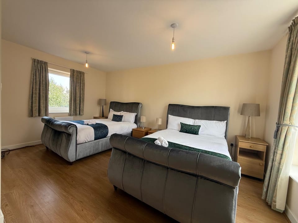 Posh Wetheringsett in Milton Keynes House in Aylesbury Vale