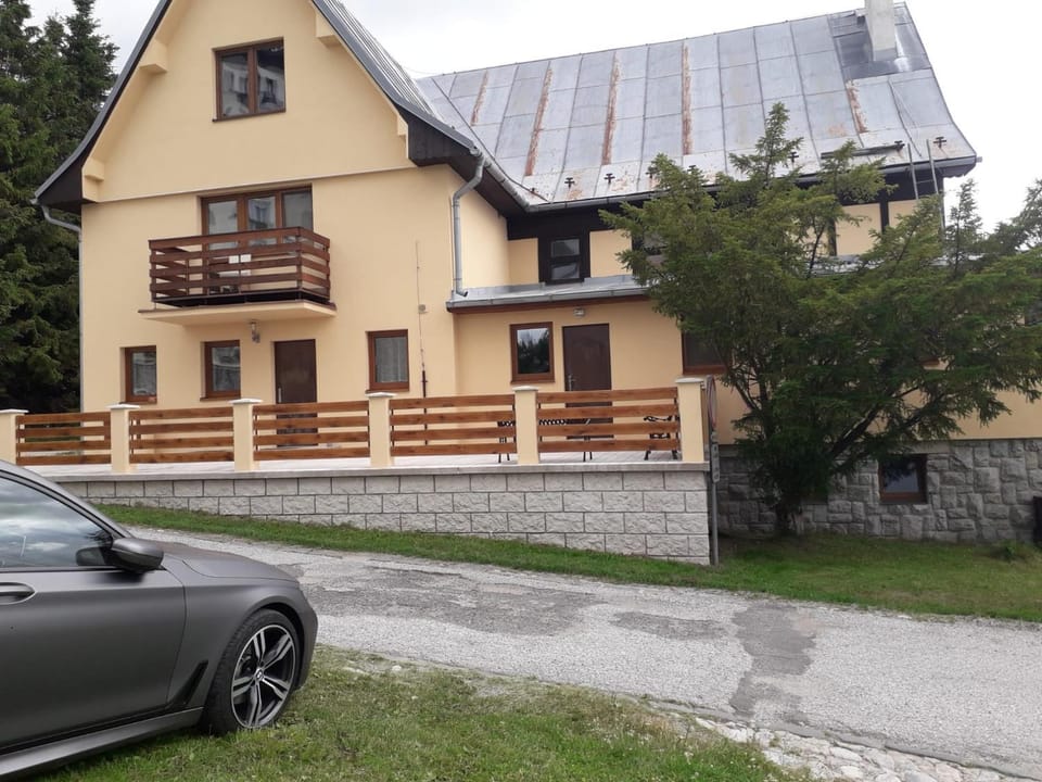 Turistické ubytovanie čiastočný suterén Apartment in Slovakia