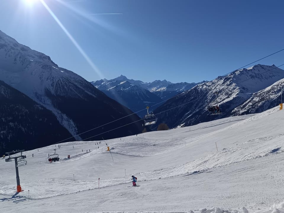 Fluehüsli Bed and Breakfast in Canton of Valais