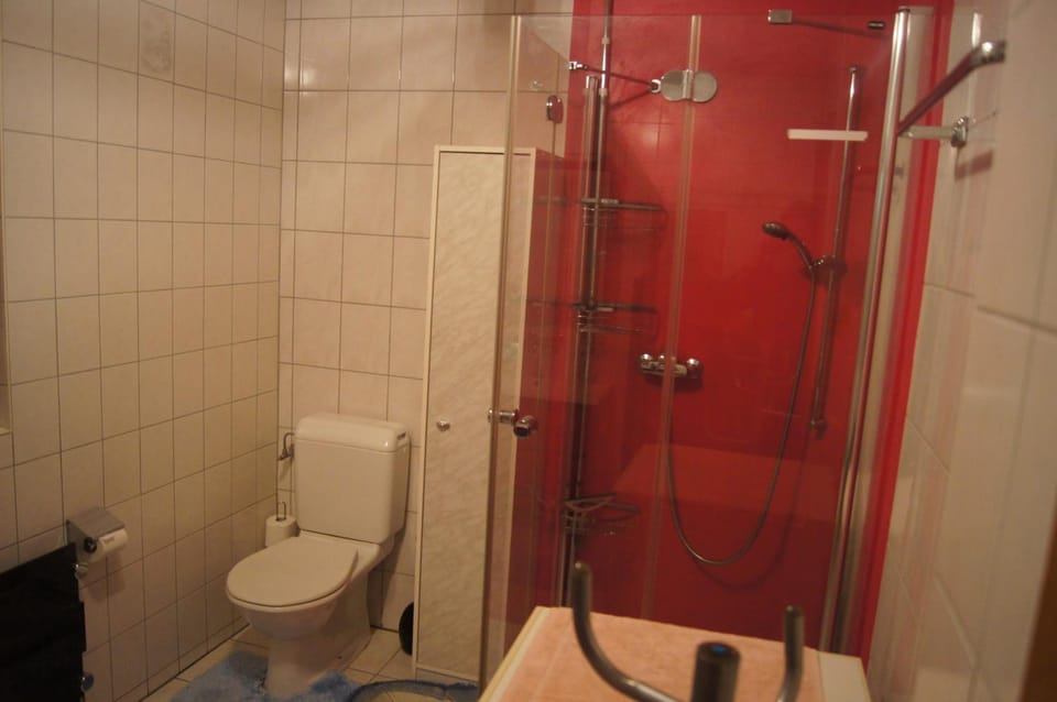 Fluehüsli Bed and Breakfast in Canton of Valais