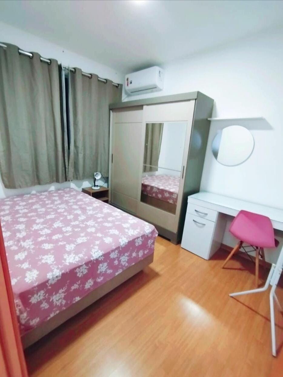Bed, Bedroom, air conditioner
