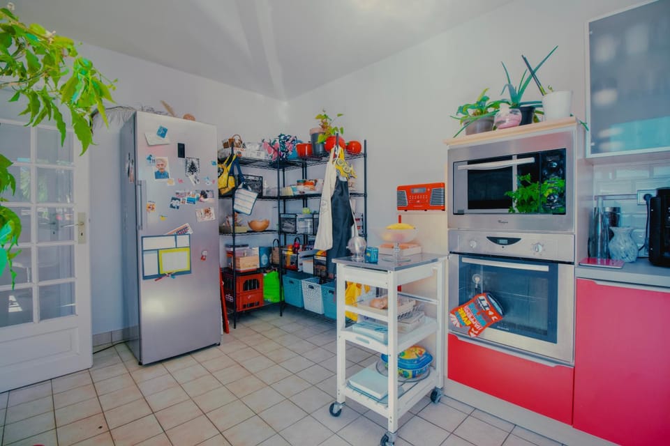 Kitchen or kitchenette, dishwasher, oven, stove