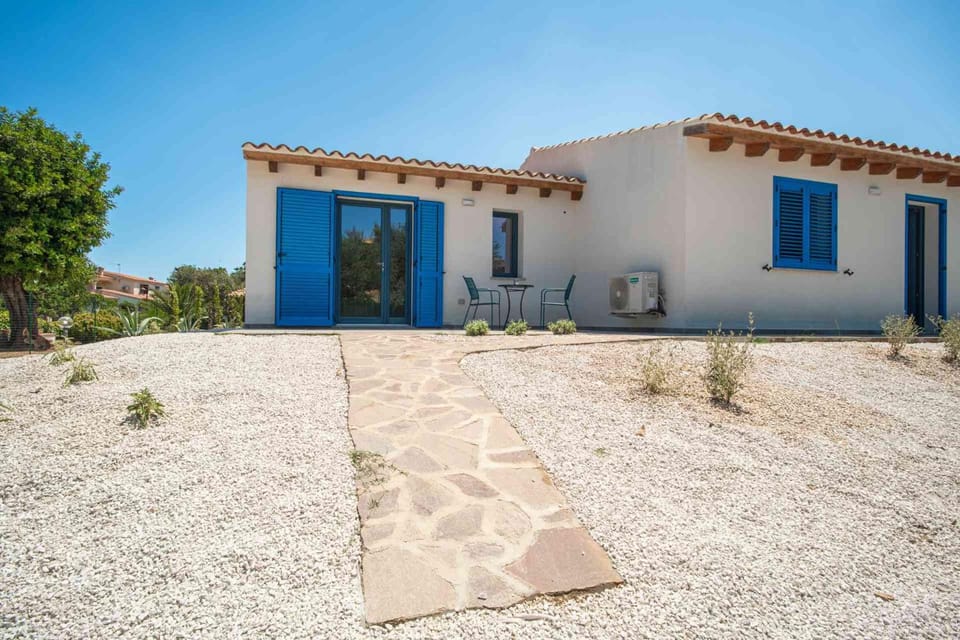 Property building, Garden, Garden view