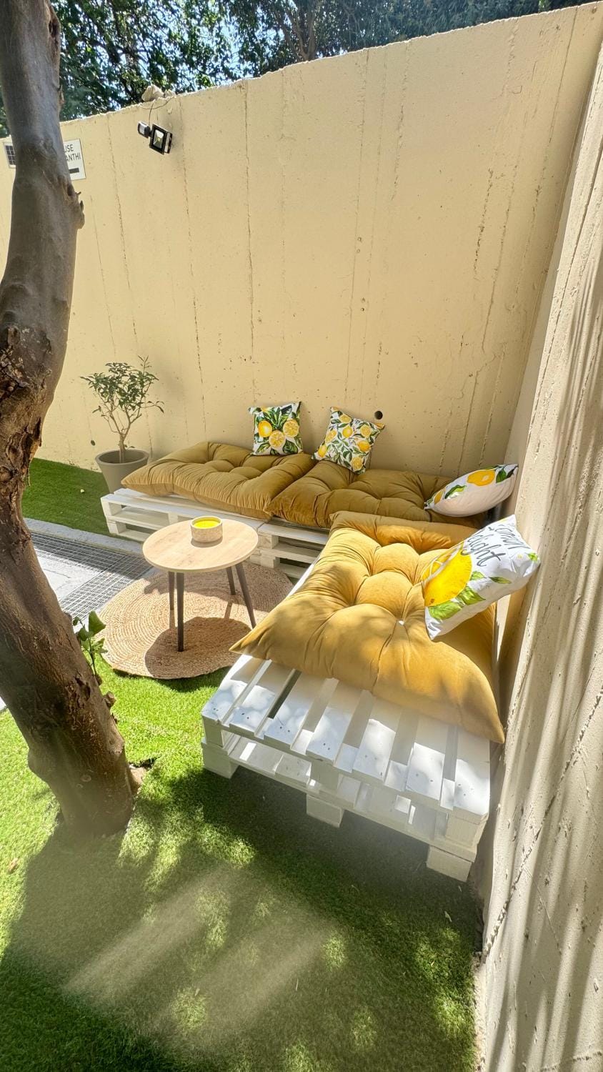 Garden, Garden view, sunbed