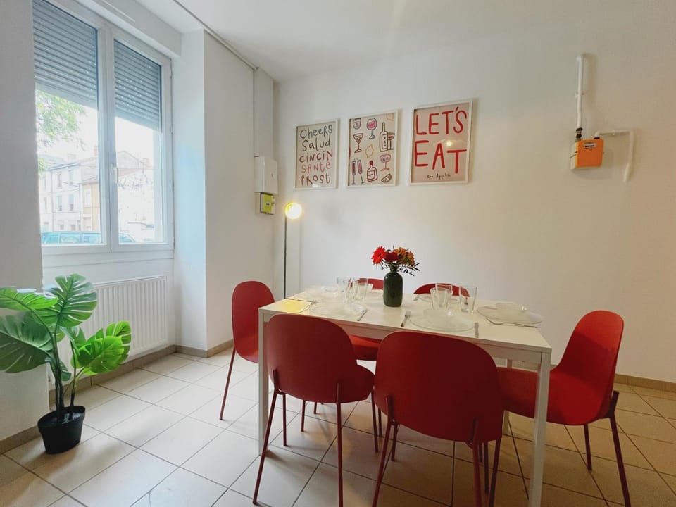 Terrazzo - Appartement 6 personnes - Check in h24 & Wifi Apartment in Lyon