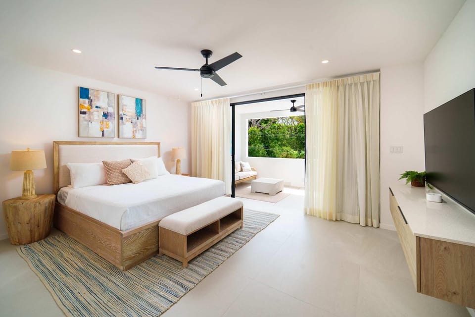 Bed, TV and multimedia, Photo of the whole room, Evening entertainment, Bedroom, air conditioner
