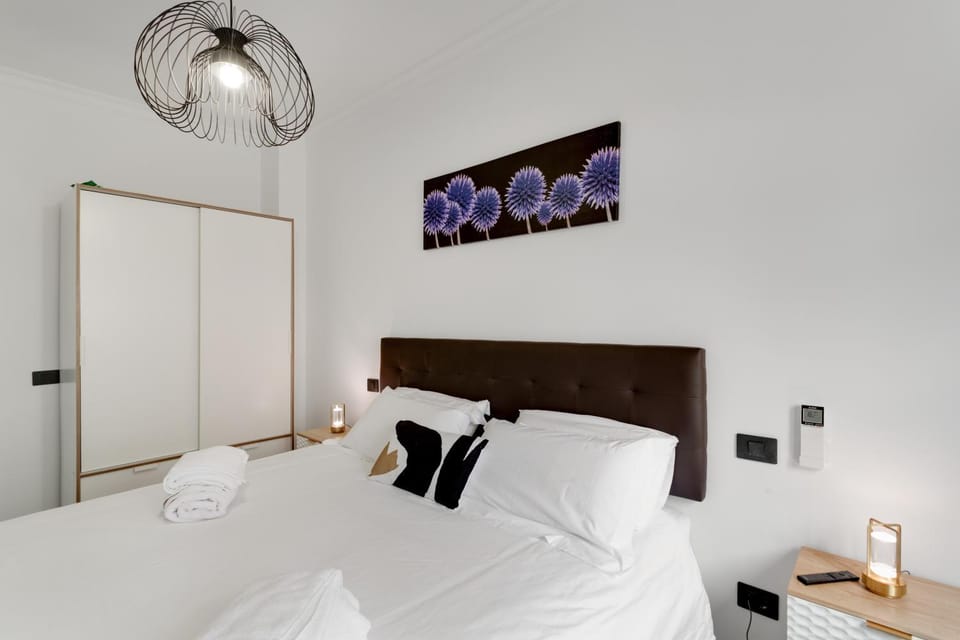 Living room, Bedroom