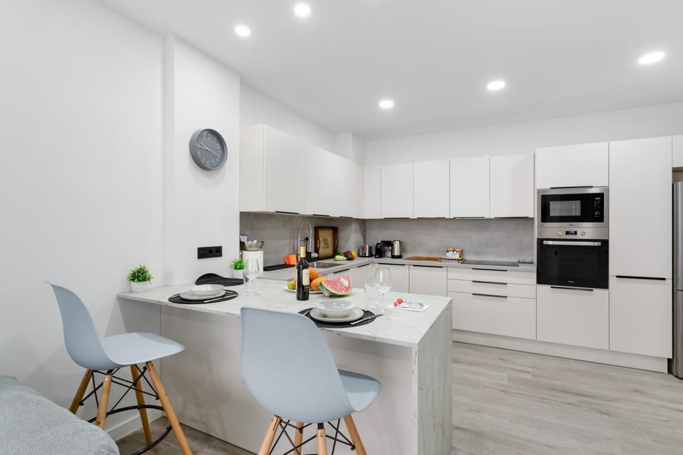 Kitchen or kitchenette, Living room