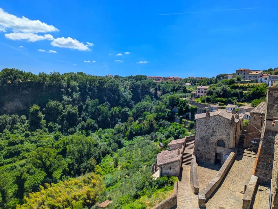 Nearby landmark, Day, Natural landscape, Landmark view