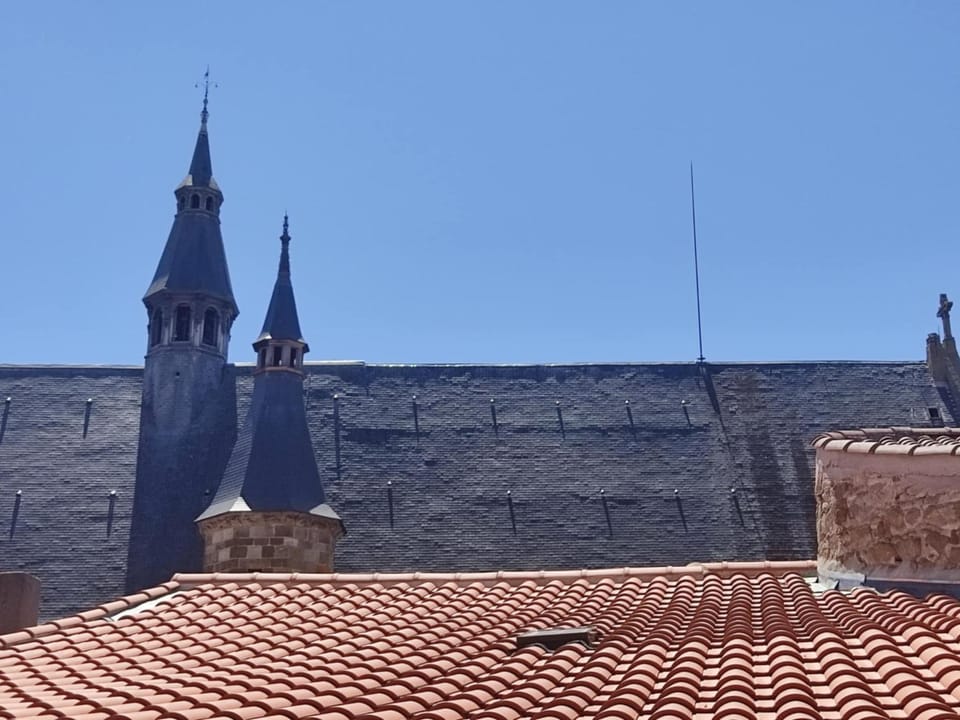 Neighbourhood, View (from property/room), Landmark view