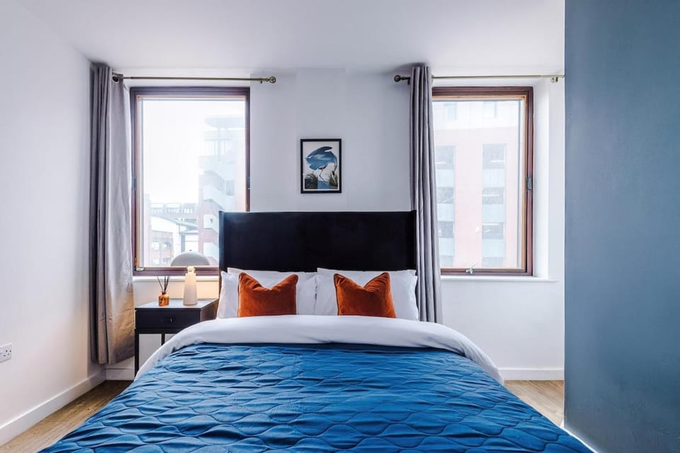 Newly renovated stylish studio Merseyside Moorfields Apartment in Liverpool