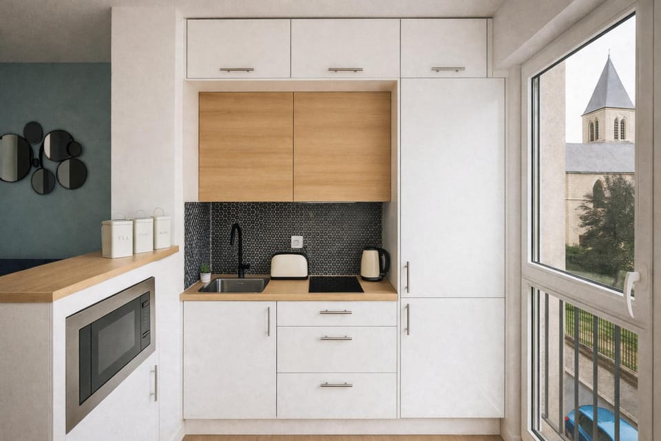 Kitchen or kitchenette