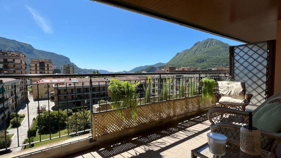 Sunny Penthouse - Affitti Brevi Italia Apartment in Province of Lecco