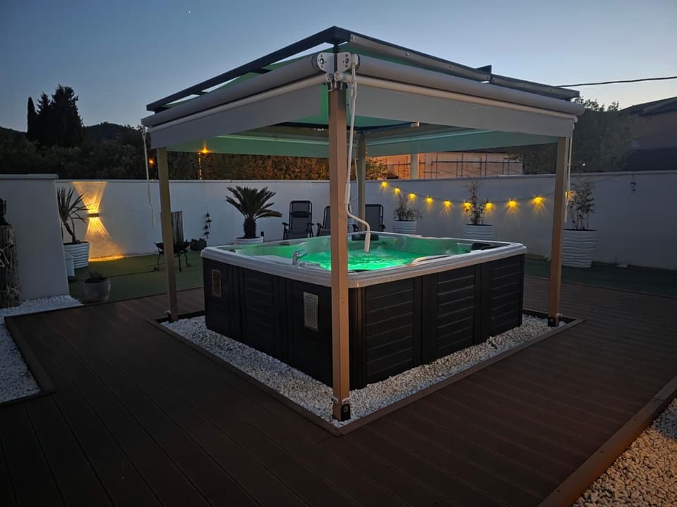 Hot Tub