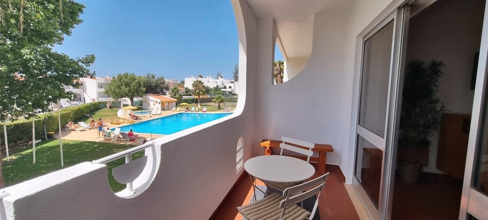 Balcony/Terrace, Pool view, Swimming pool