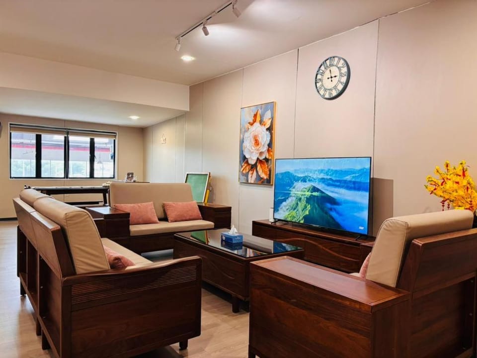 Entire Penthouse in the Heart of Melaka, Spacious & Elegant, 4R3B Apartment in Malacca