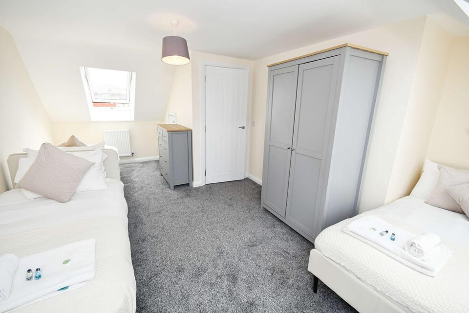 Modern 3 Bedroom House in Kirkdale Liverpool House in Liverpool