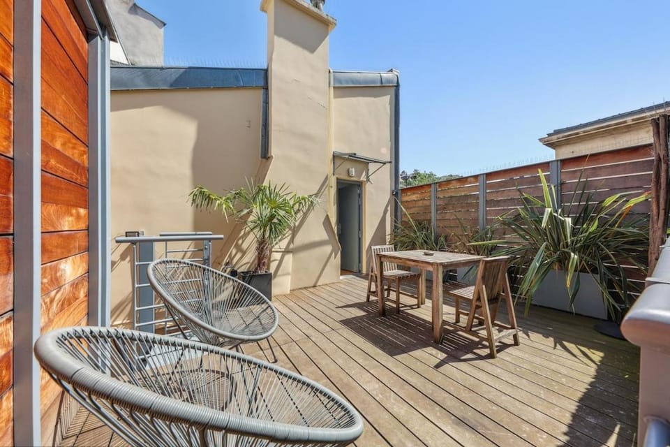 Cozy studio & private terrace Apartment in Paris