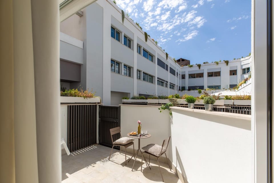 Patio, Balcony/Terrace