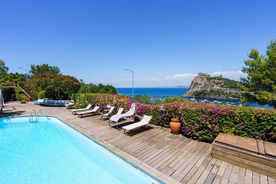 Sea view, Swimming pool