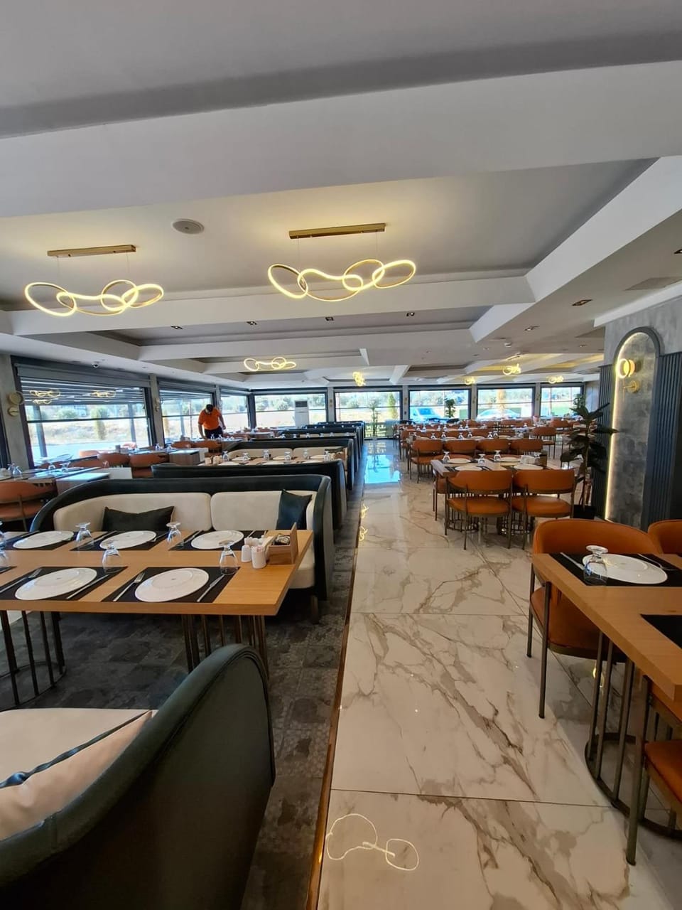 Restaurant/places to eat