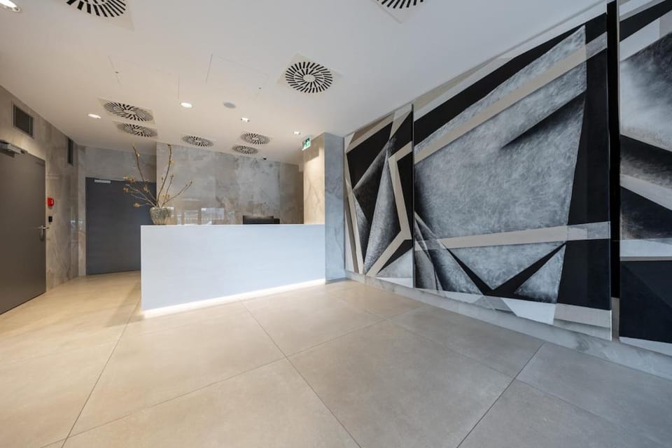 Lobby or reception, Street view, Street view
