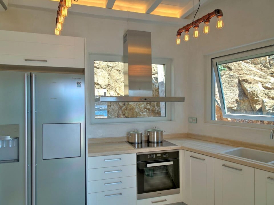 Day, Kitchen or kitchenette