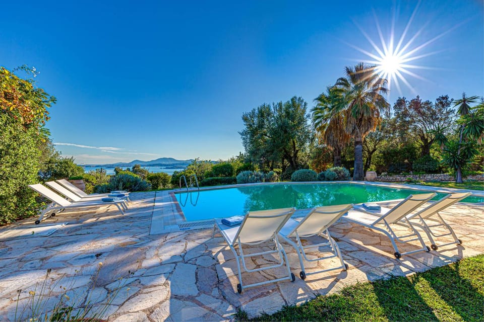 Natural landscape, Garden view, Sea view, Swimming pool, sunbed