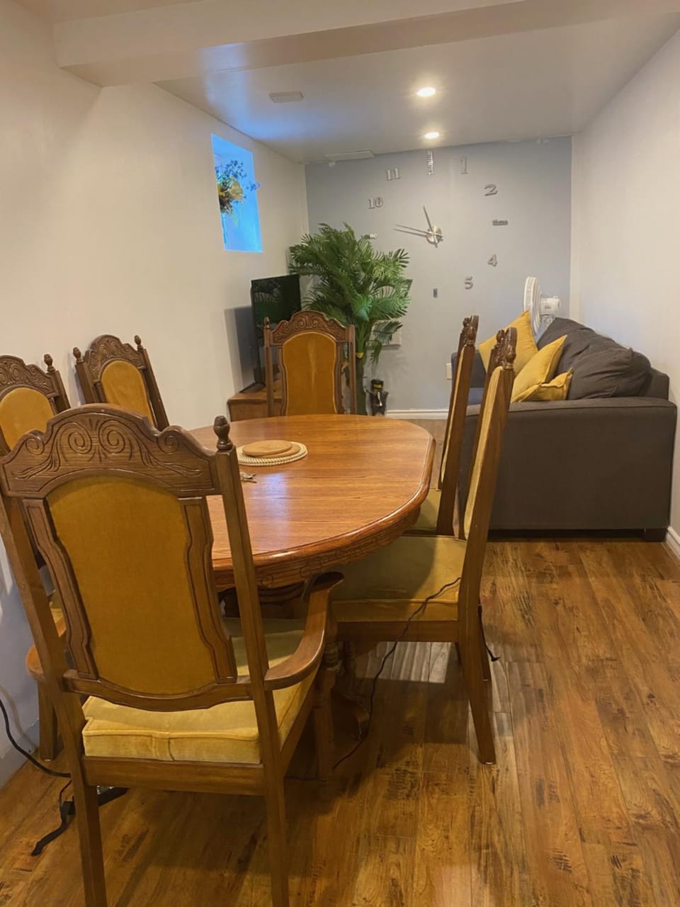 Living room, Dining area