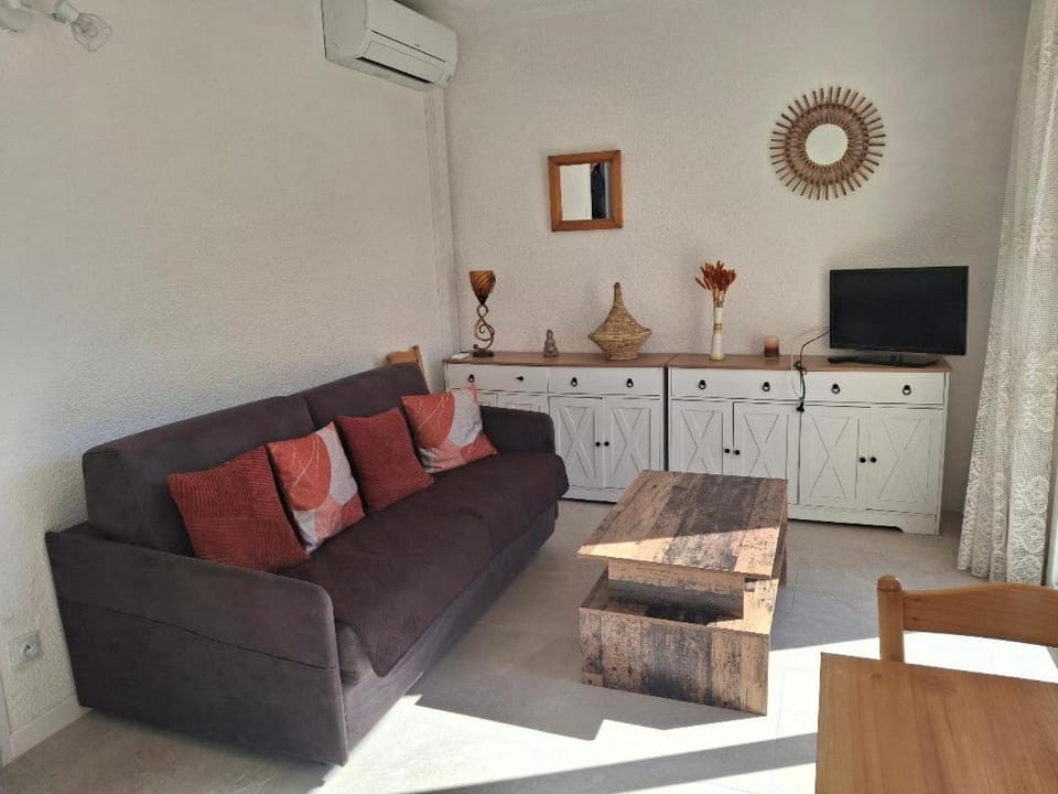 Appartement RDC avec jolie terrasse Apartment in Agde