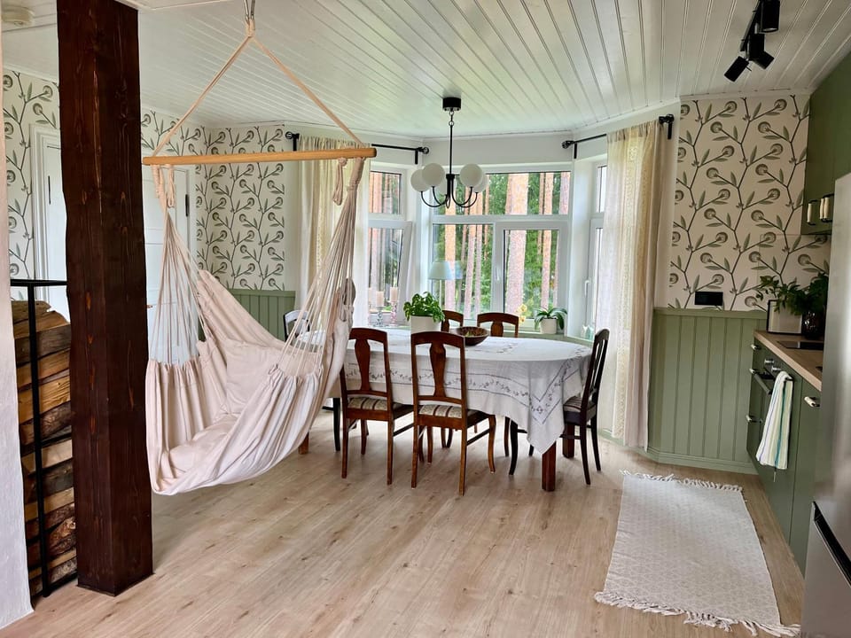 Kitchen or kitchenette, Living room, Photo of the whole room, Dining area