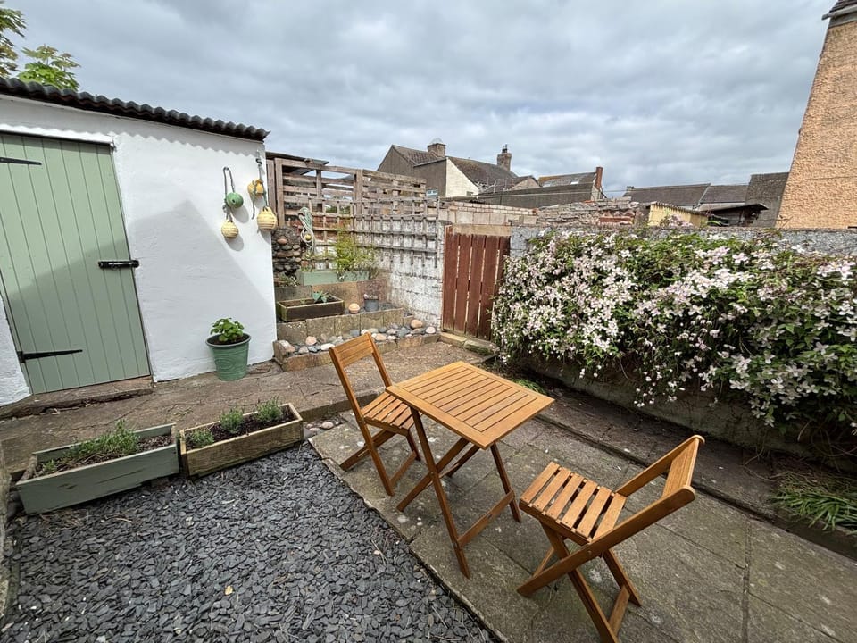 Cosy, coastal cottage- Beach, Pub and shop nearby House in Haverigg