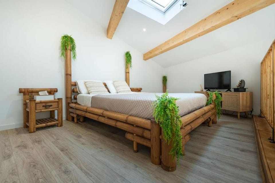 Love room Aubagne Apartment in French Riviera