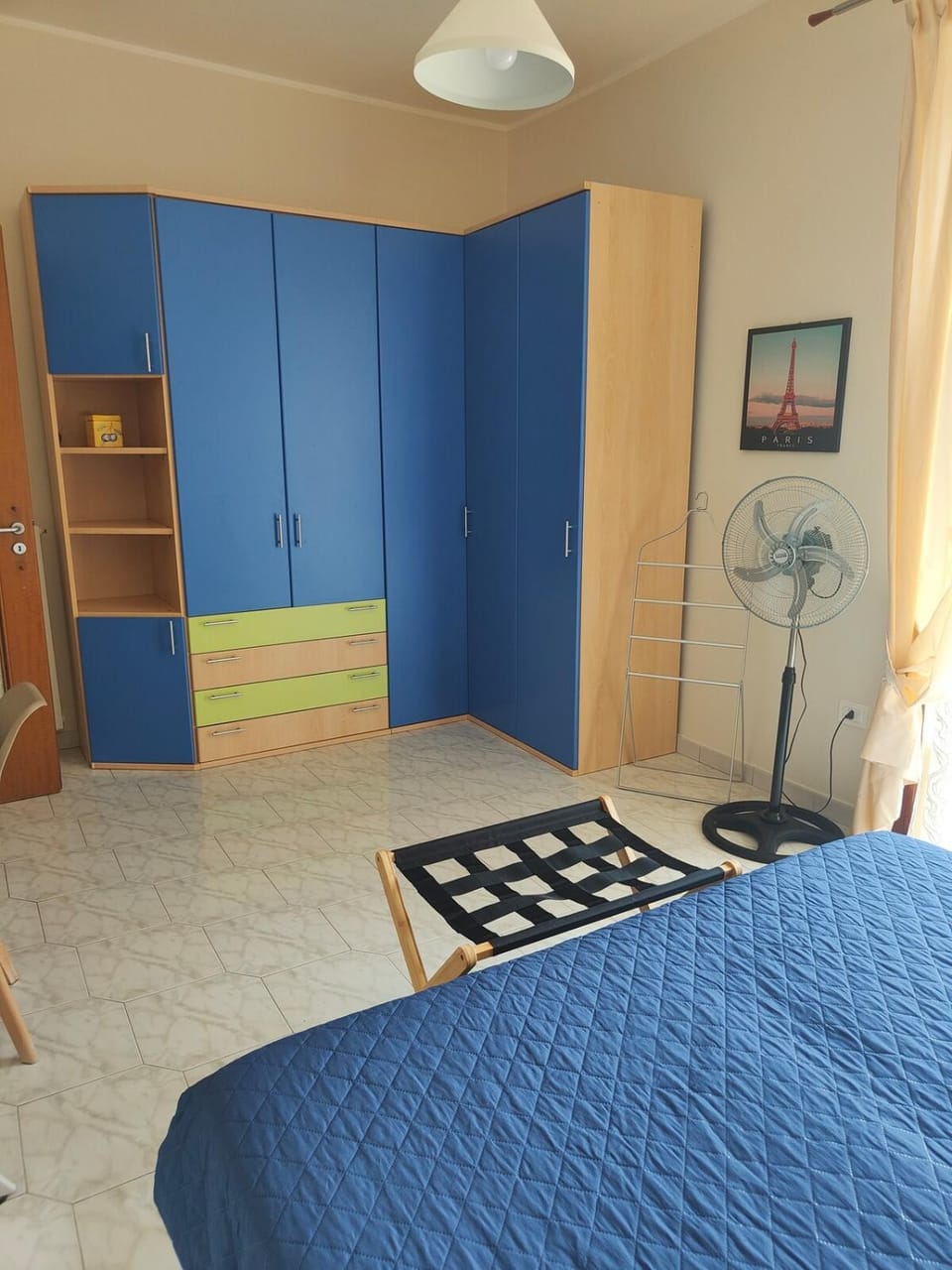 Bed, Photo of the whole room, Bedroom, wardrobe