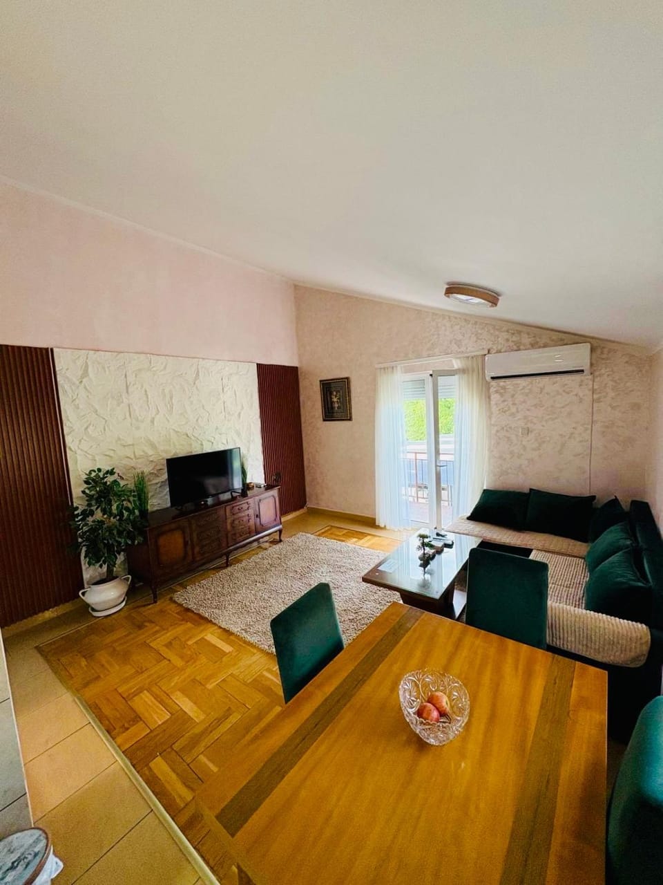 Blue Escape Villa in Podgorica Municipality, Montenegro