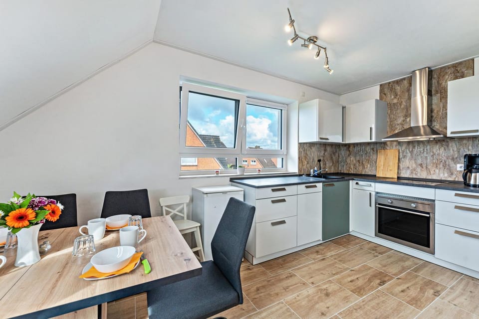 Property building, Kitchen or kitchenette, Living room