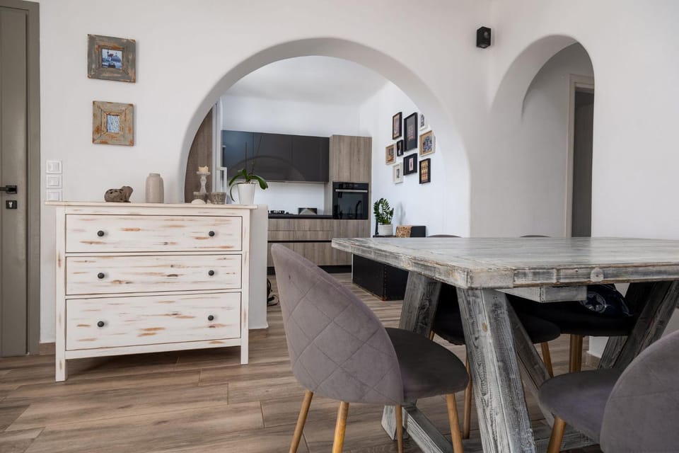 Kapari House Apartment in Paros, Greece