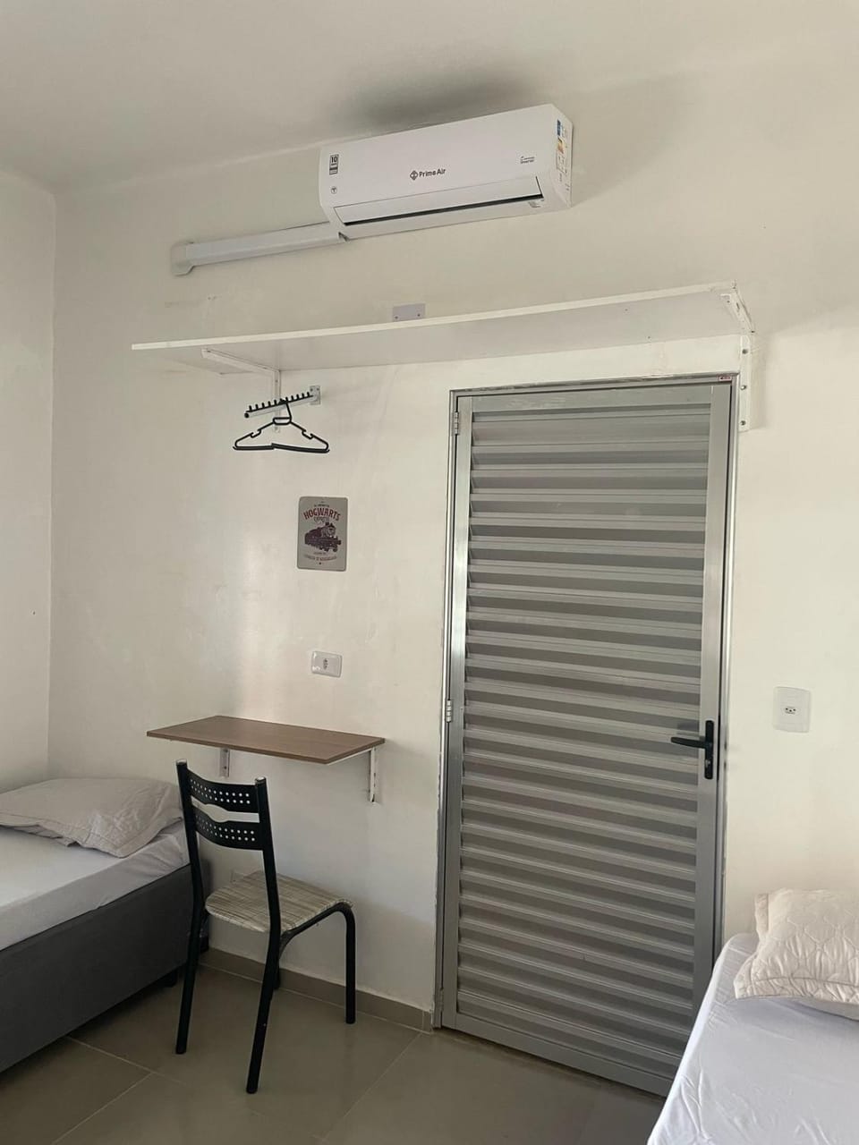 Bed, Photo of the whole room, Bedroom, air conditioner