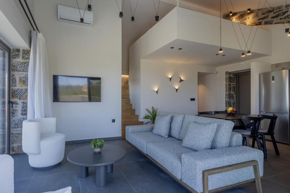 TV and multimedia, Living room, Dining area