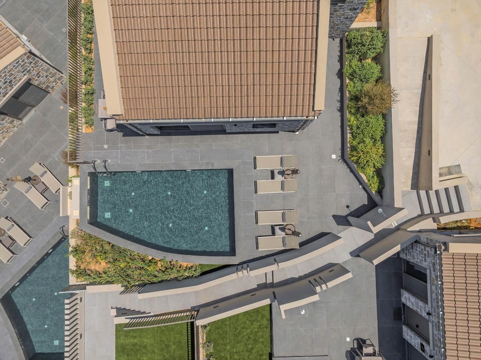 Day, Bird's eye view, Pool view, Swimming pool