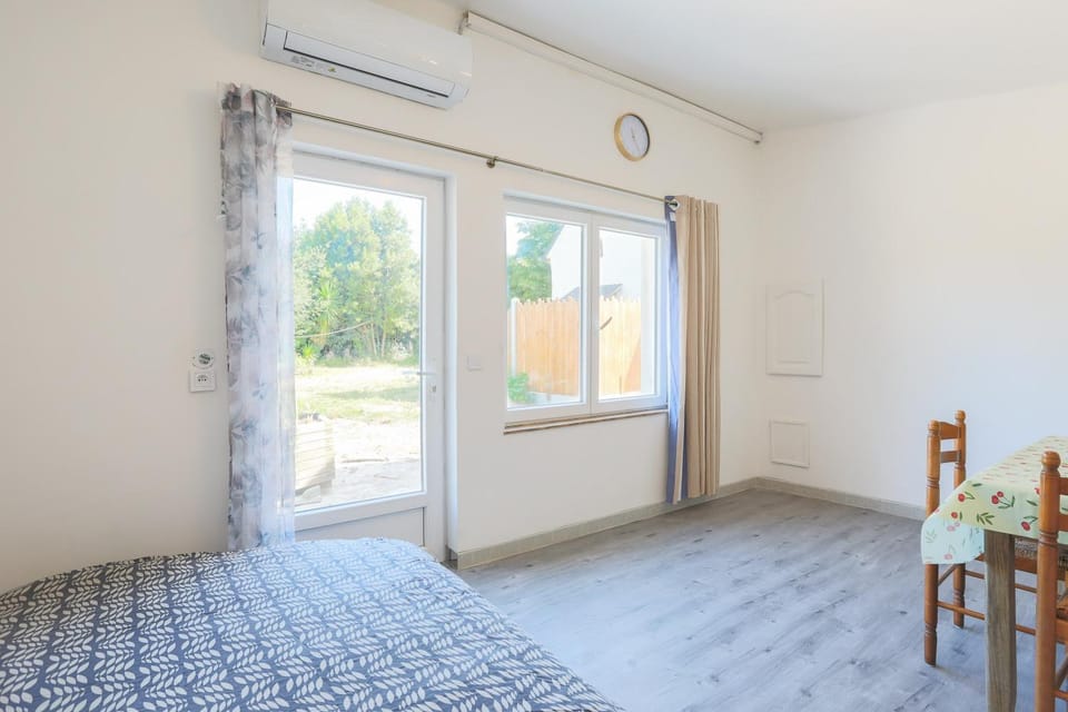 Property building, Living room, Bedroom