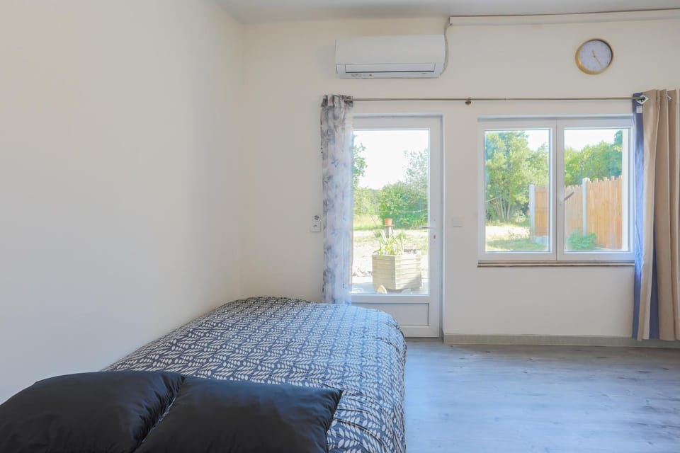 Property building, Living room, Bedroom